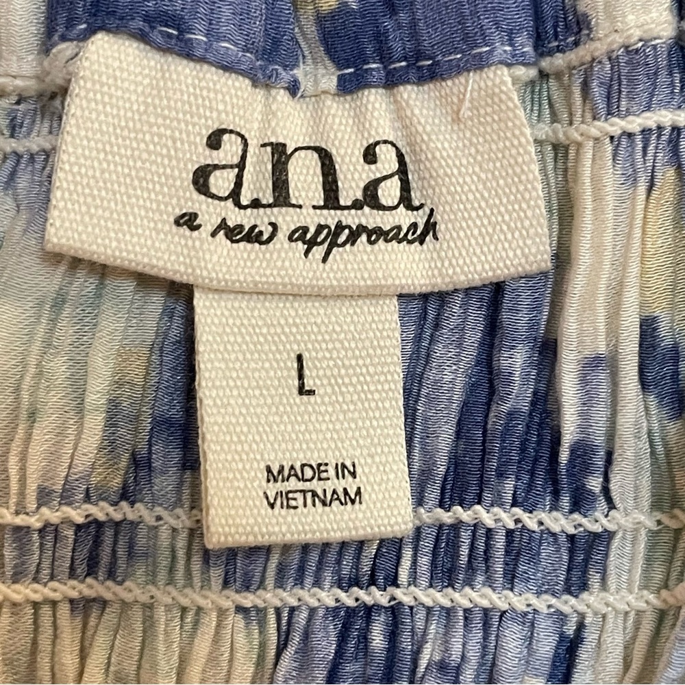 NWT a.n.a Kiara Cream and Blue Floral A-Line Skirt Smocked Waist Various Sizes - Picture 2 of 9